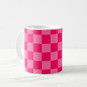 Design des hellen und Hot-Pink-Schachbretts Kaffeetasse (Vorderseite Links)