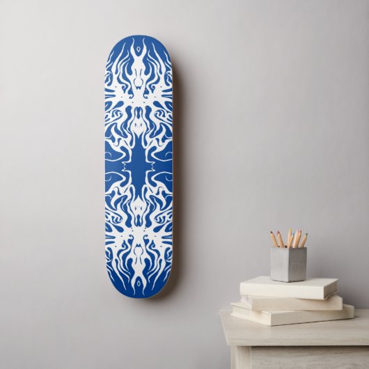 Design eines Abstrakt-gebrochenen Herzstamms Skateboard (Wandkunst)