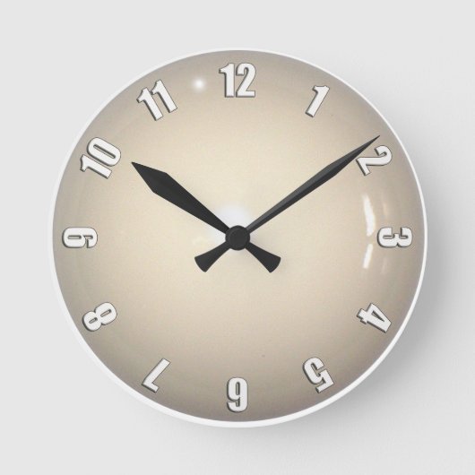 Design für die White Cue Ball Game Clock Runde Wanduhr (Vorderseite)