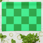 Design für helles und dunkelgrünes Schachbrett Geschirrtuch (Gefaltet)