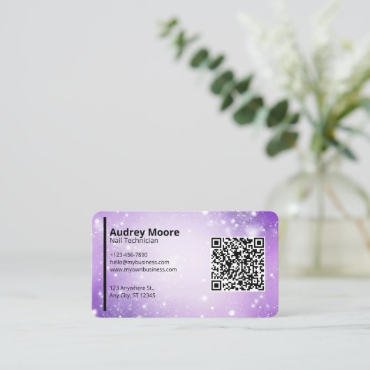Design Lila Berufliche Karte QR Code Nail Tech (Stehend Vorderseite)