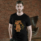 Design von Büchern und Katzen lesen T-Shirt