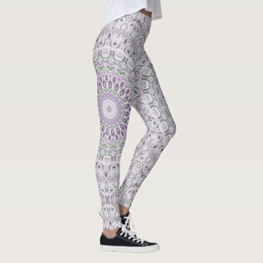 Design von Lavendel und Green Mandala Leggings (Rechts)