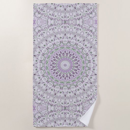 Design von Lavendel und Green Mandala Strandtuch (Vorderseite)