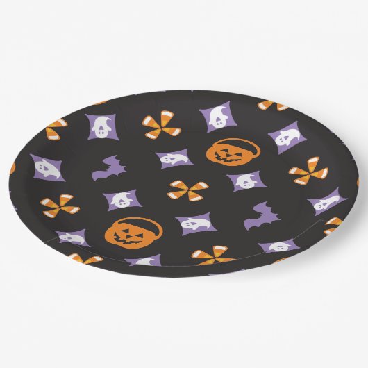 Designer Halloween, mehrfarbige Symbole Pappteller (Schrägansicht)