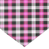 Designer kariert / tartan Muster rosa und schwarz Tischdecke (Schrägansicht)