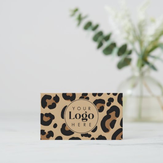 Designy Leopard Print Custom Company Logo QR Code Visitenkarte (Stehend Vorderseite)