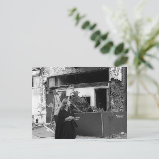 Desolation Postkarte (Stehend Vorderseite)