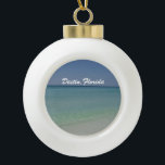 Destin Florida Beautiful Beach Fotografie Custom Keramik Kugel-Ornament<br><div class="desc">Ein schönes Foto vom weißen Sandstrand von Destin,  Florida. Ich Liebe ihre weichen weißen Sandstrände und kristallklares blau-türkisfarbenes Wasser des Ozeans. Ein hübsches Sandestin-Weihnachtsgeschmack am Meer.</div>