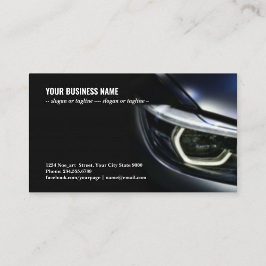 Detail auf einem der LED-Scheinwerfer, modernes Au Visitenkarte (Rückseite)