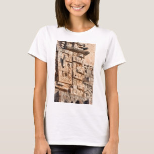 Detail der Magier-Pyramide, Yucatan, Mexiko T-Shirt