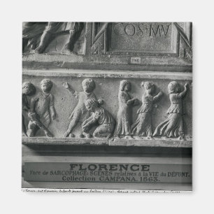 Detail-Sarkophag, der Kinderdas spielen darstellt Magnet