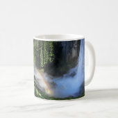 Detail: Vernal Fall Hiker und Regenbogen - Yosemit Kaffeetasse (VorderseiteRechts)