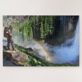 Detail: Vernal Fall Hiker und Regenbogen - Yosemit Puzzle (Horizontal)