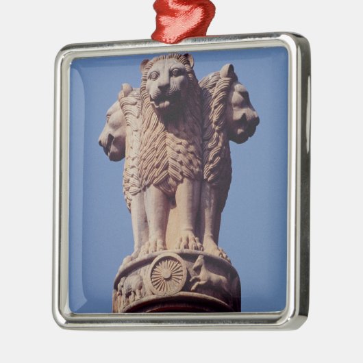 Detail von einer Ashoka Säule Silbernes Ornament (Links)