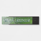 Detailansicht der Vene mit grünem Individuelle Nam Türschild (Vorderseite )