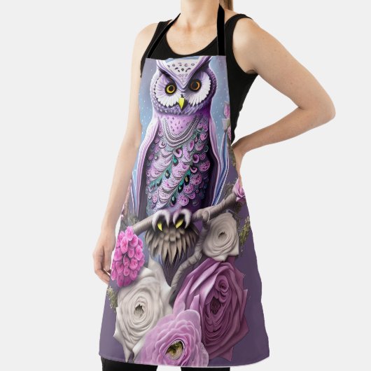 Detaillierte Fantasy Owl auf einem Thornbett Schürze (InSitu)