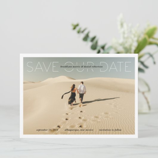 Detaillierte Foto-Karte zu unserem Datum Moderne N Save The Date (Stehend Vorderseite)