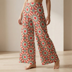 Detailliertes geometrisches Muster des Ethnic Red  Stoff