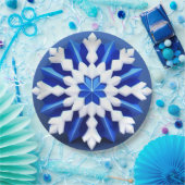 Detailliertes weißes Schneeflockendesign Pappteller (Party)