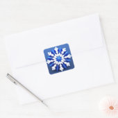 Detailliertes White Snowflake Design Quadratischer Aufkleber (Umschlag)