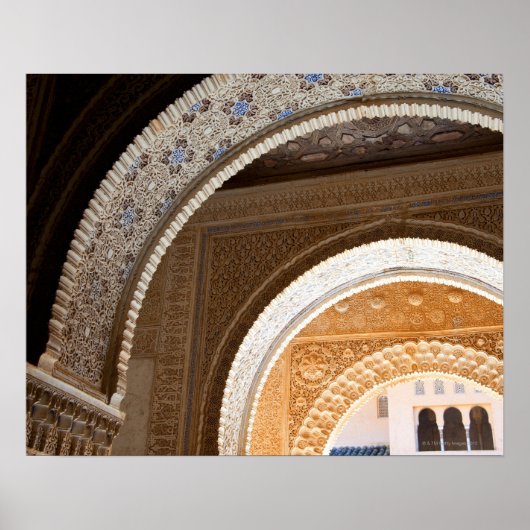 Details einer Reihe verzierter Arkaden des Alham Poster (Vorne)