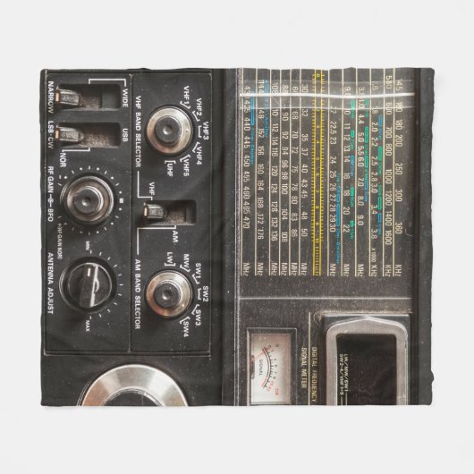 Details eines alten Funkempfängers Fleecedecke (Vorderseite (Horizontal))