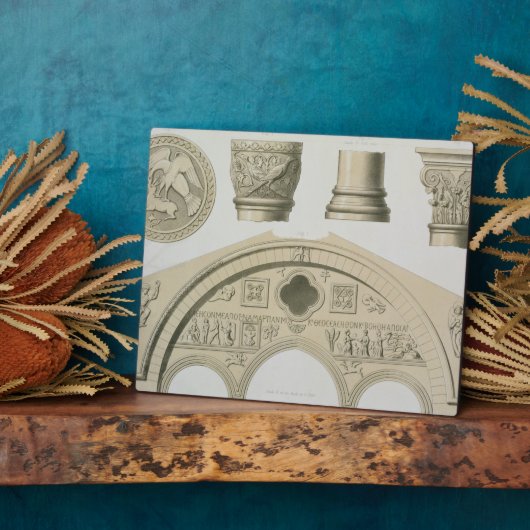 Details eines Skulpturenbogens und Säulen aus St. Fotoplatte (Seite)