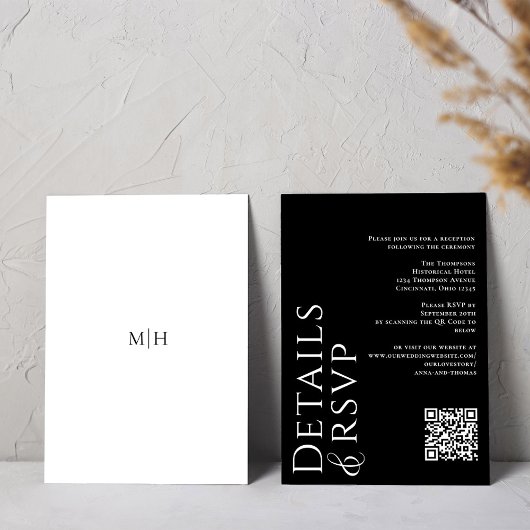 Details zu den UAWG für den QR-Code in Schwarz und Begleitkarte