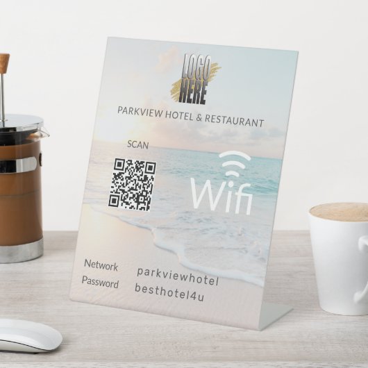 Details zum Beach-Wifi-Netzwerk mit QR-Code-Logo Sockelschild (In SItu)