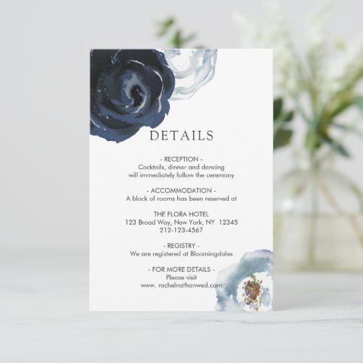 Details zur Hochzeit von Chic Navy Blue Peony Flor Begleitkarte (Stehend Vorderseite)