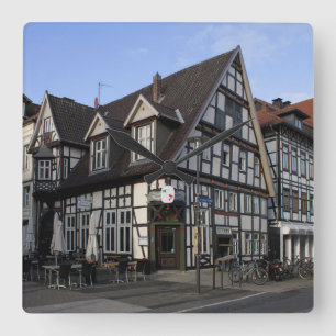 Detmold Quadratische Wanduhr