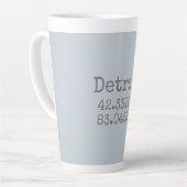 Detroit Latitude Longitude Milchtasse (Linke Ecke)