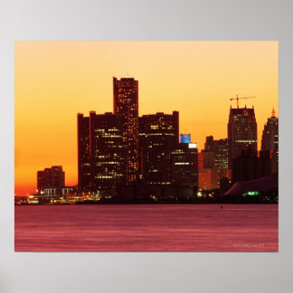 Detroit Skyline bei farbenfrohen Sonnenuntergang Poster