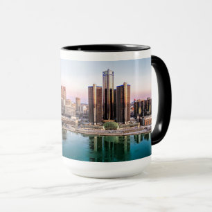 Detroit Skyline bei Morgendämmerung Tasse