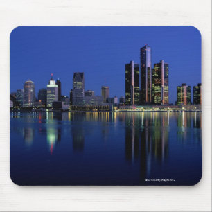 Detroit-Skyline nachts Mousepad
