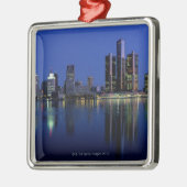 Detroit-Skyline nachts Ornament Aus Metall (Links)