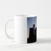 DetroitSkyline an der Dämmerungs-Tasse Kaffeetasse (Links)