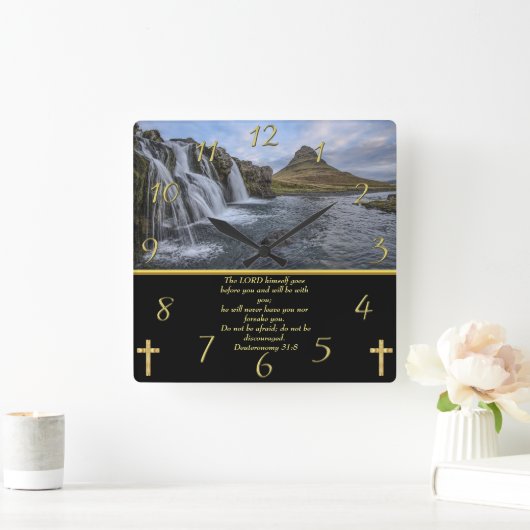 Deuteronomie 31:8 Der Herr selbst Quadratische Wanduhr (Zuhause)