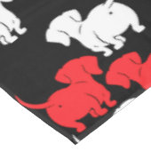 Deutsche Dackel-Hundsmuster Tischdecke (Schrägansicht)