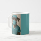 Deutsche Dogge in OP-Kleidung Kaffeetasse (Vorderseite Links)