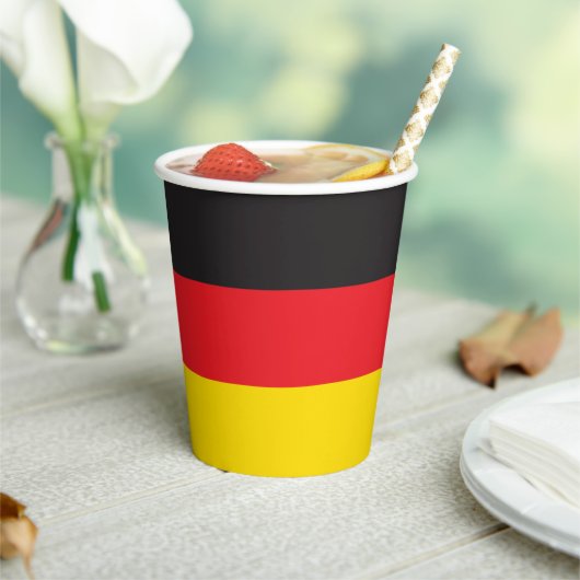 Deutsche Flagge Pappbecher (In Situ)