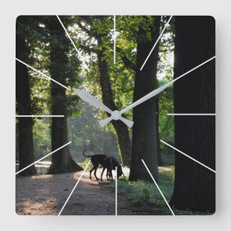 Deutsche Fotos Quadratische Wanduhr