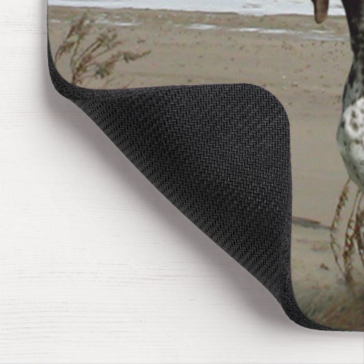 Deutsche kurzhaarige Zeiger auf dem Strand Mousepad (Ecke)
