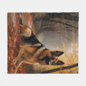 Deutscher Hirte im Herbst Leaves Inspirier Fleecedecke (Vorderseite (Horizontal))