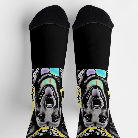 Deutscher Hirte mit grafischem Hintergrund auf sch Socken (Oben)