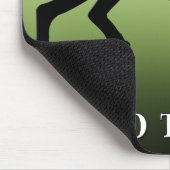 Deutscher kurzhaariger Zeiger "gelangen an den Mousepad (Ecke)