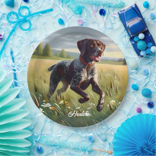 Deutscher Kurzzeitpointer läuft Pappteller (Party)