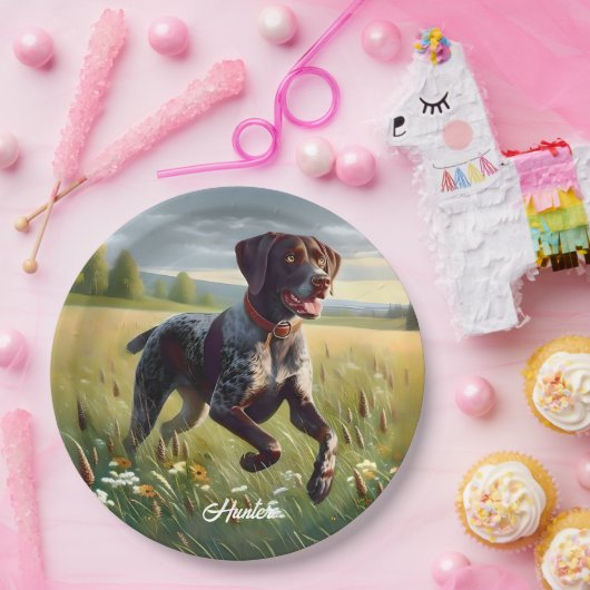 Deutscher Kurzzeitpointer läuft Pappteller (Party)