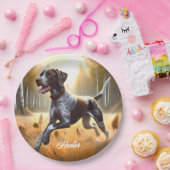 Deutscher Kurzzeitpointer läuft Pappteller (Party)